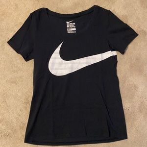 Nike Scoop Neck Tee